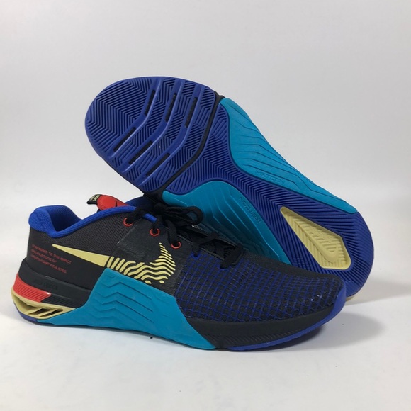 nike metcon blue and yellow